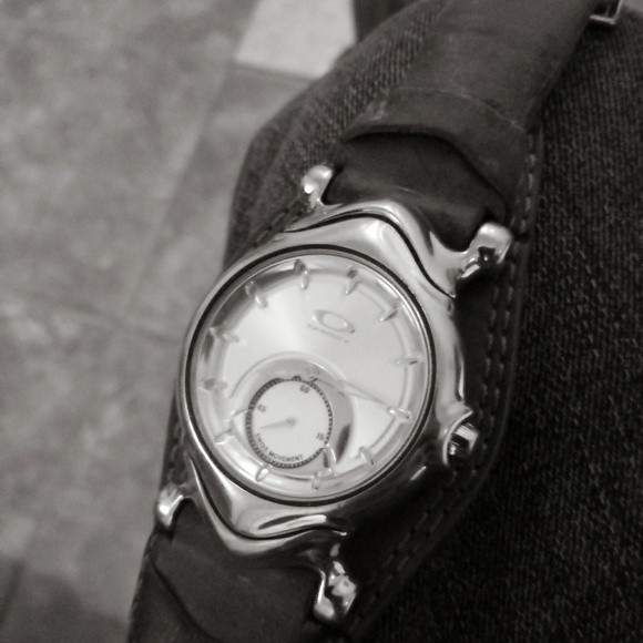 Oakley watch - Picture 5 of 7